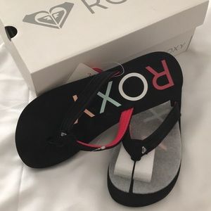 Roxy Girls Vista sandals/flip-flops Black size 5